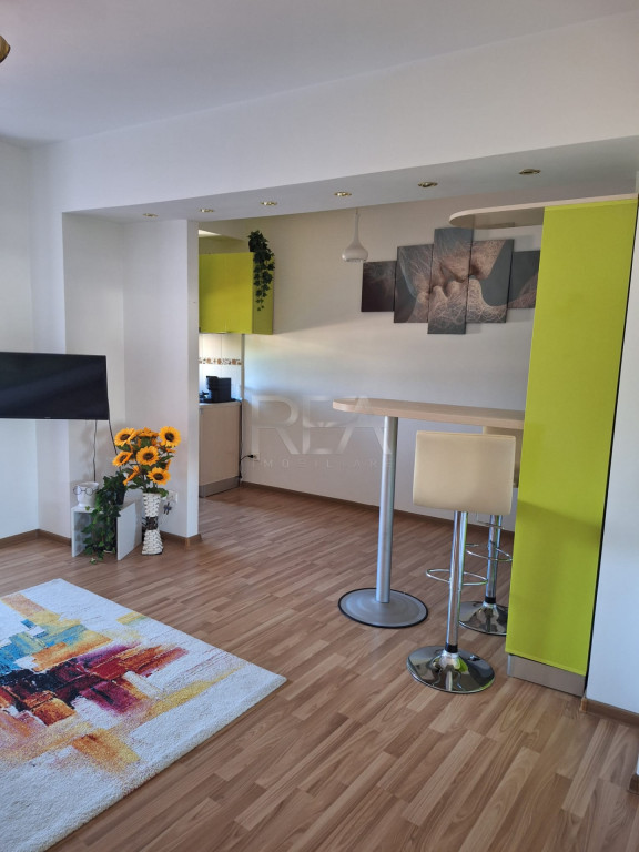 2 camere, 2/4, bloc 2017-Crangasi-Str Porumbacu