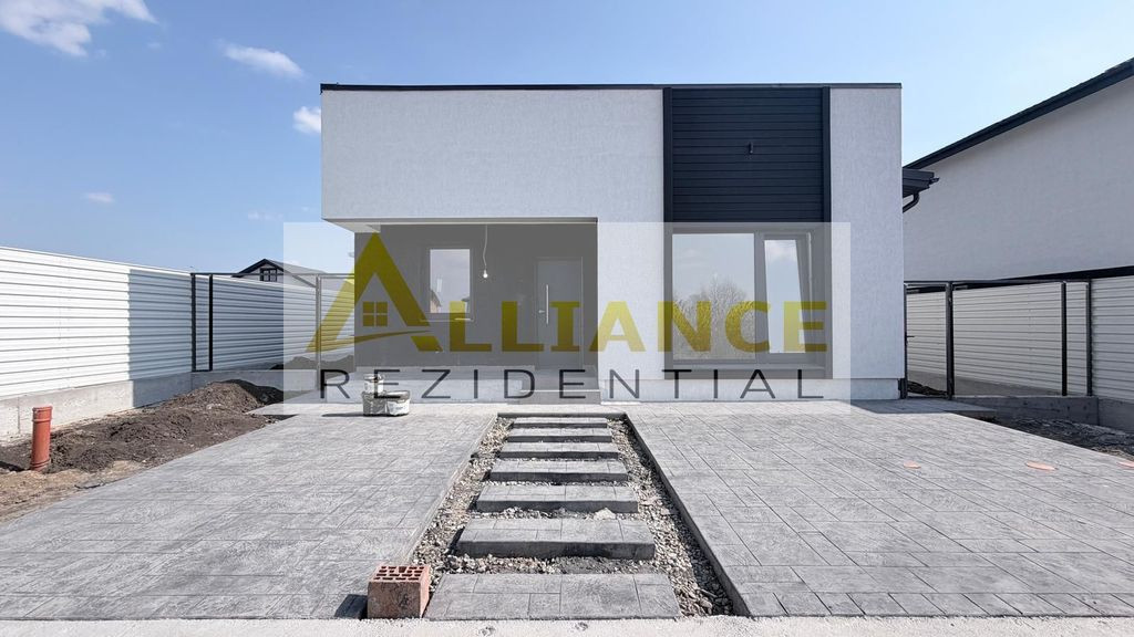 Casa Individuala - 4 camere - 2 bai - 450mp teren