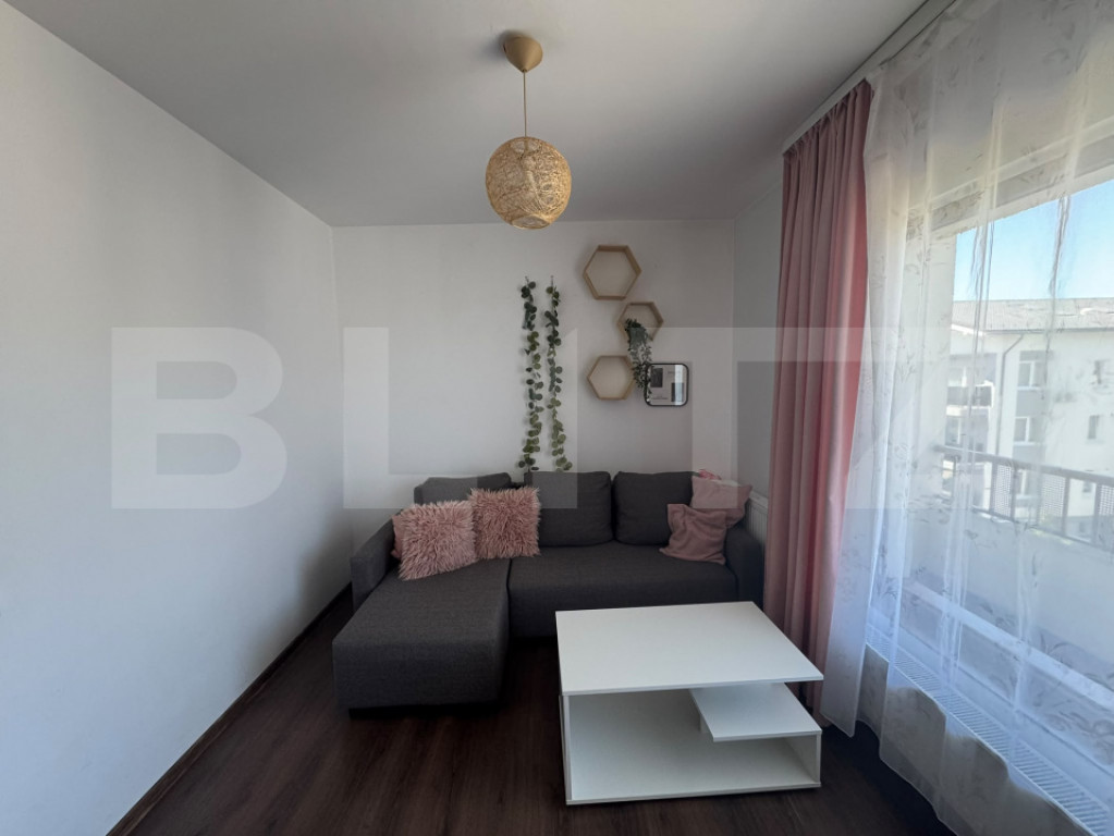 Apartament cu 2 camere, 57 mp, parcare, zona Bună Ziua