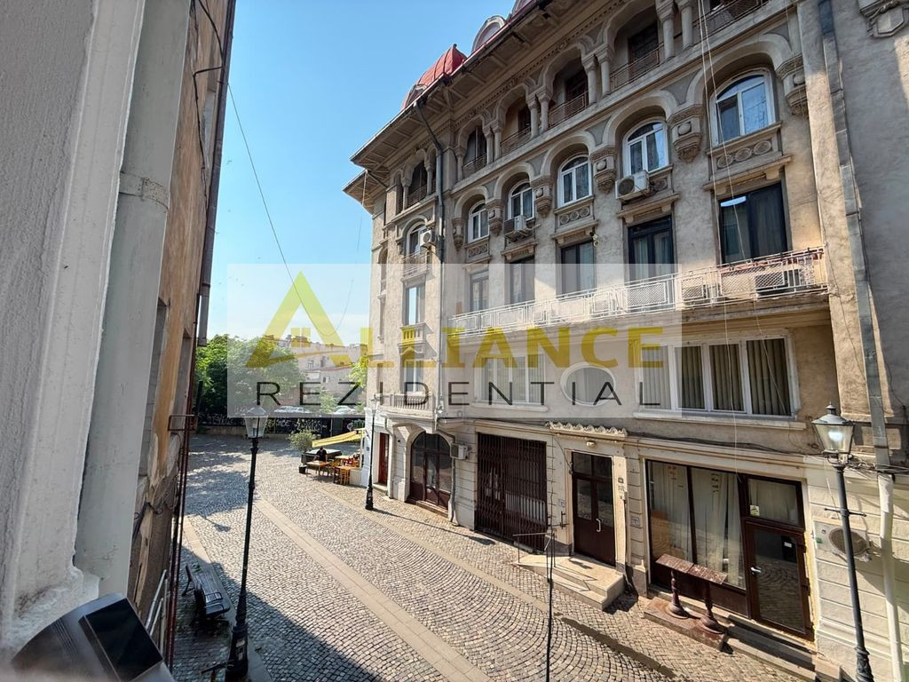 Apartament 2 camere tip duplex { Centrul Istoric -Piata U...