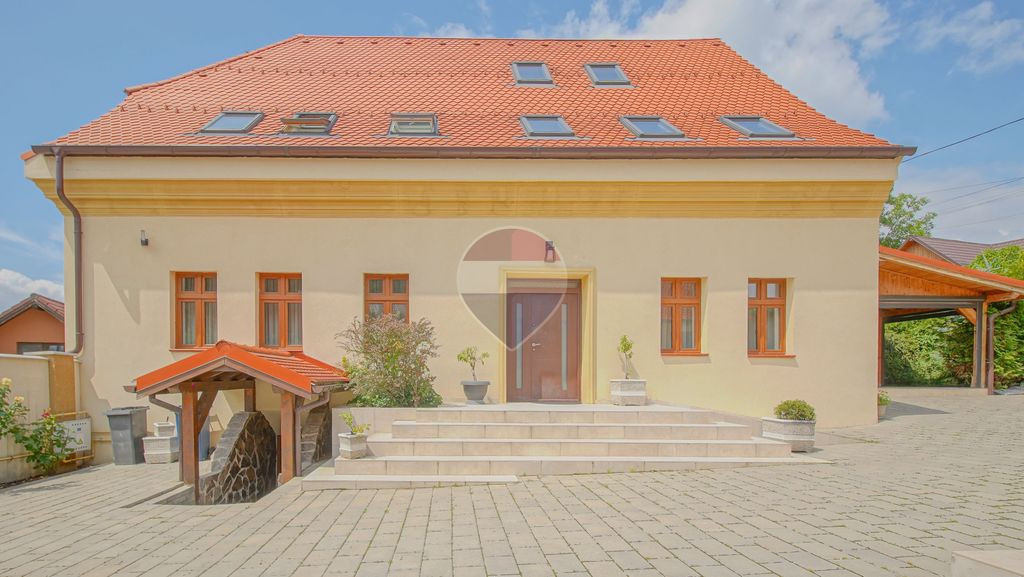 Vilă premium cu business funcțional | 475 mp | Săcele