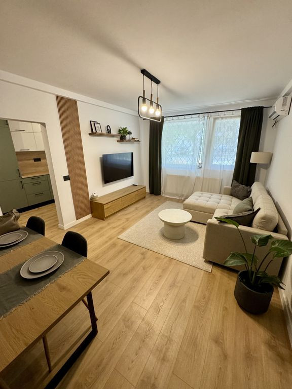 Oportunitate! Apartament 2 camere Ultracentral renovat total