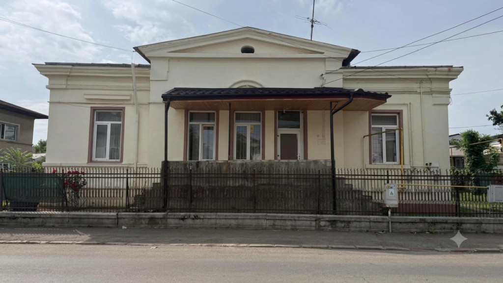 Apartament 2 camere, 70 mp, zona Centrală