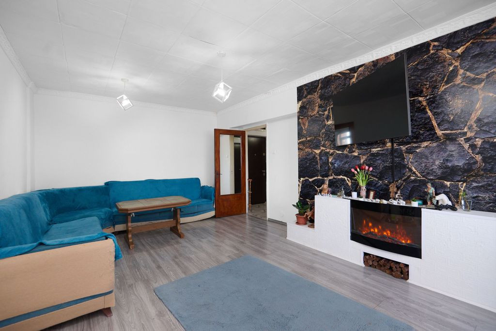 Apartament 4 camere - zona zero Pitesti!