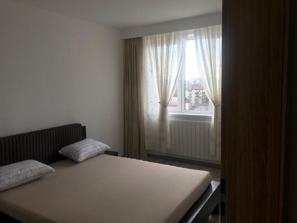 Apartament cu 2 camere, 55 mp, Strada Victoriei