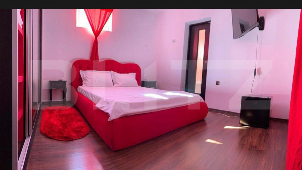 Jumatate de duplex cu 4 camere, 130 mp, in Deva
