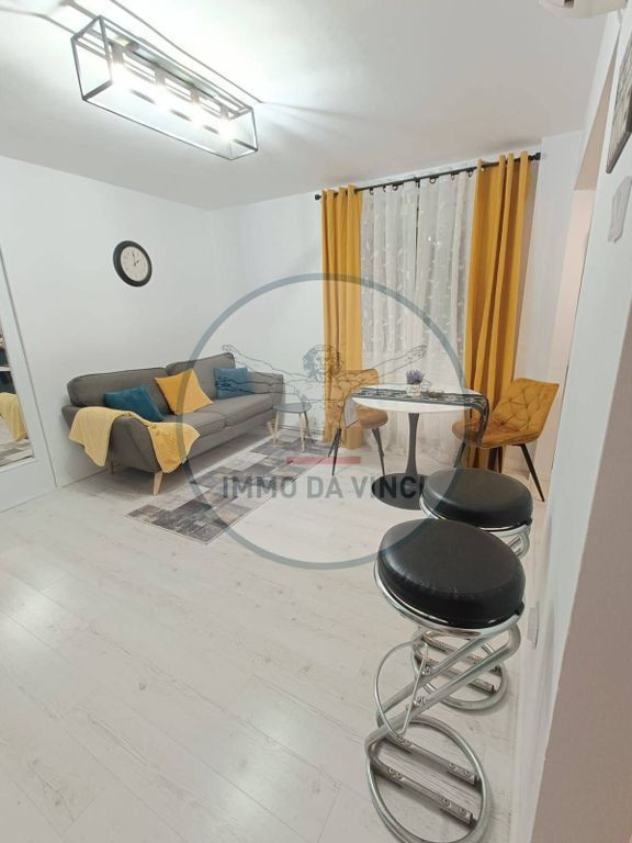 De închiriat – Apartament 3 camere, in zona Piata Hermes