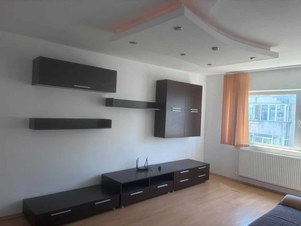 Apartament 2 camere zona Inel 2 cu Centrala
