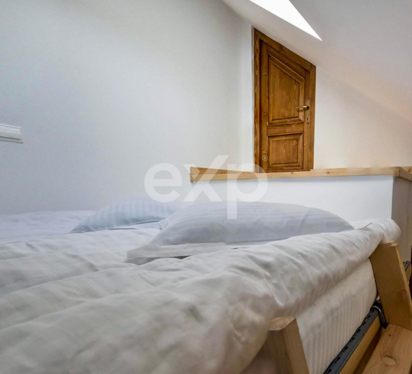 Garsoniera de inchiriat, zona centrala, 340 Euro .