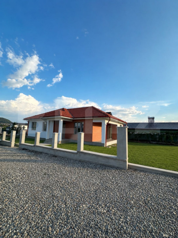 Casa 4 camere, 160mp, zona Unirea