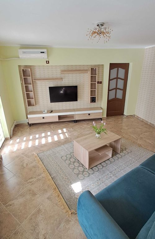 3 camere decomandat | 75 mp | 2 băi | 2 balcoane | Micro 17