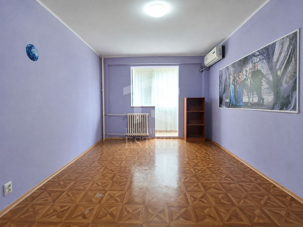 De vânzare – Apartament 2 camere decomandat | Lacul Te...
