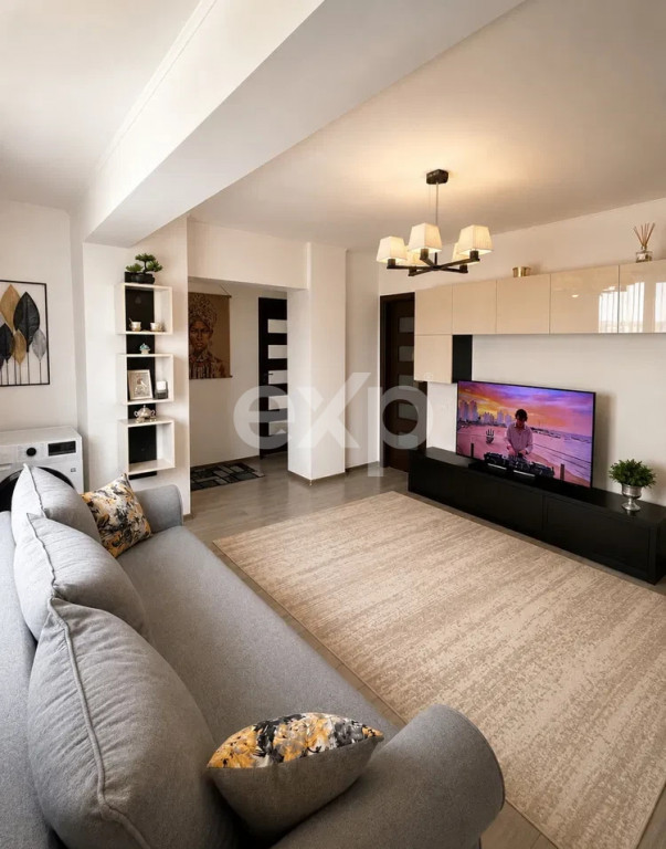De vânzare apartament 2 camere decomandate , bloc nou, et 5