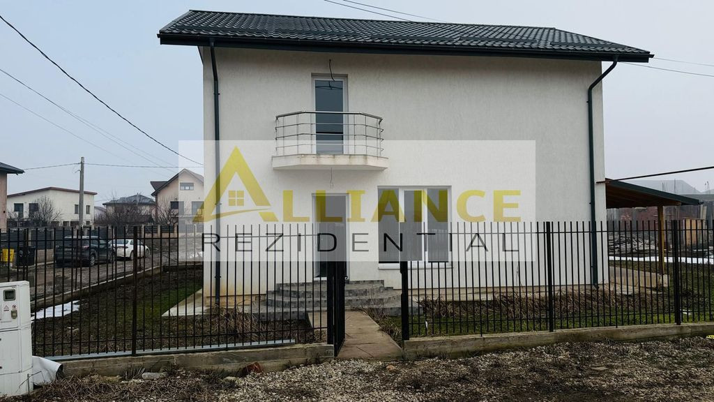 5 camere || strada asfaltata || gata de mutare ||