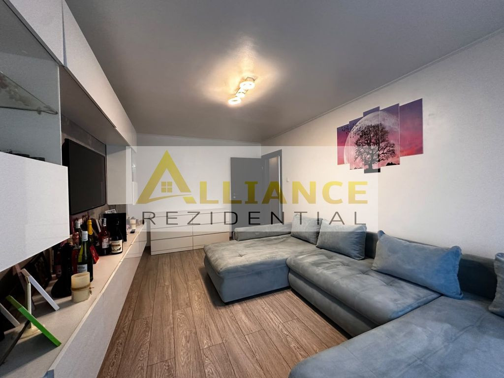Apartament 3camere Apărătorii Patriei