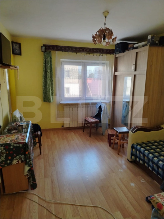 Garsoniera de vanzare, 27 mp, etaj 2, zona Burdujeni