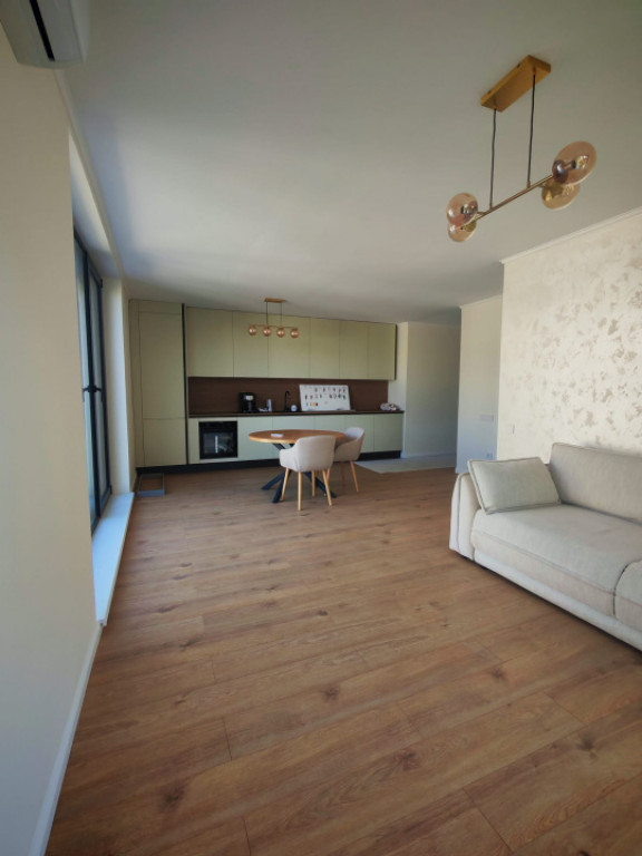 Apartament cu 2 camere in zona Gruia