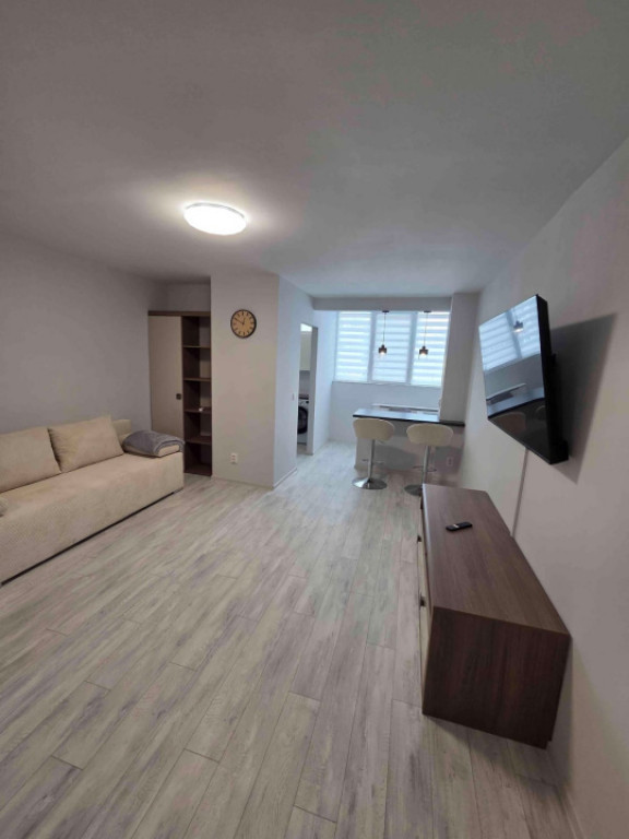 Apartament cu 1 camera, 28 mp in zona Manastur Cluj