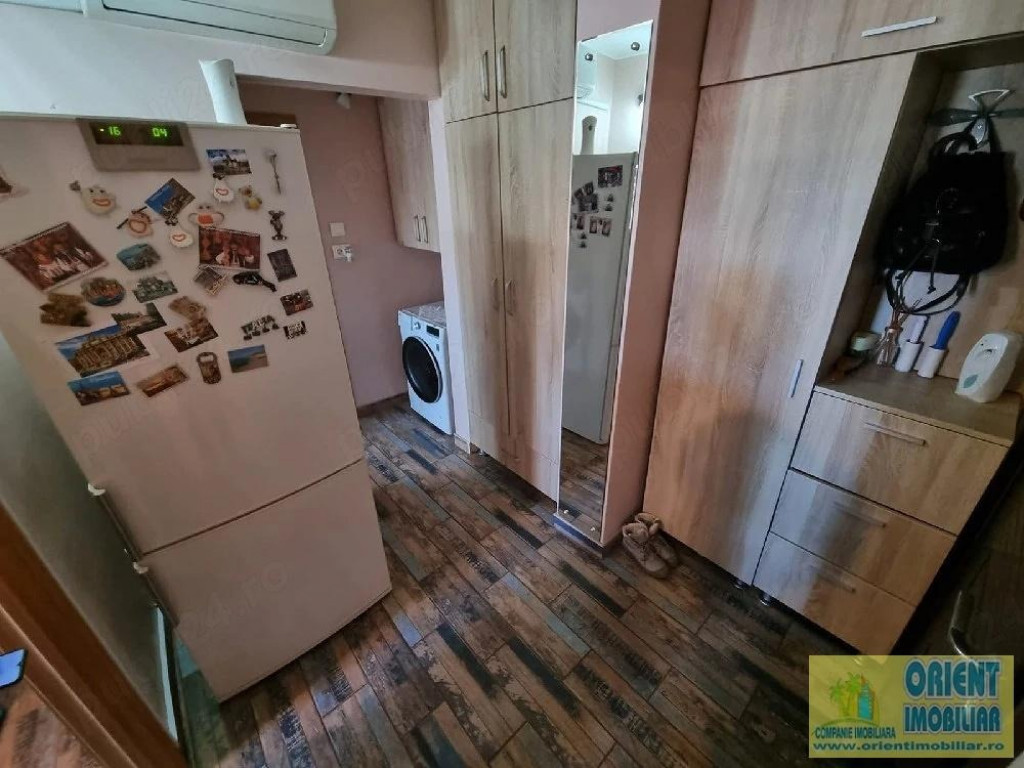 Km 4-5, Kaufland, de vanzare 2 camere, decomandat, gaze, mobilat