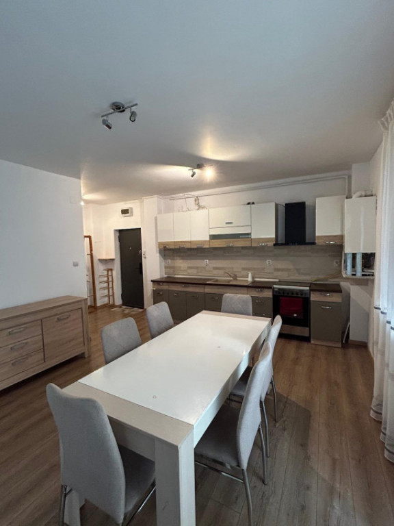 Apartament modern cu 3 camere, 64 mp, parcare subterană și