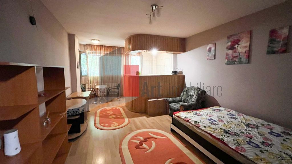Urgent! Garsonieră cochetă, mobilată și utilată – ...