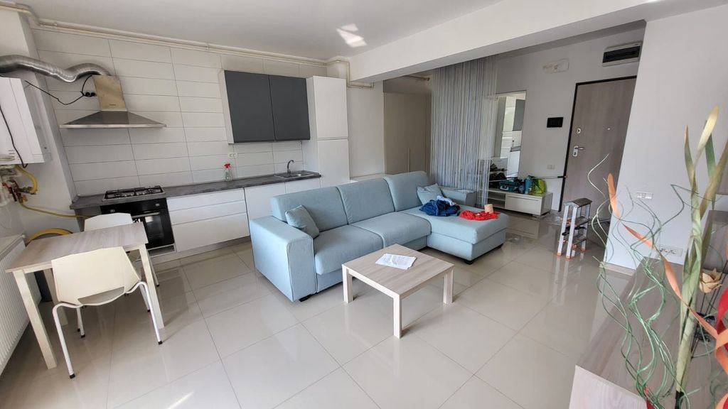 Apartament 2 camere zona City Park Mall cu Centrala Bloc Nou