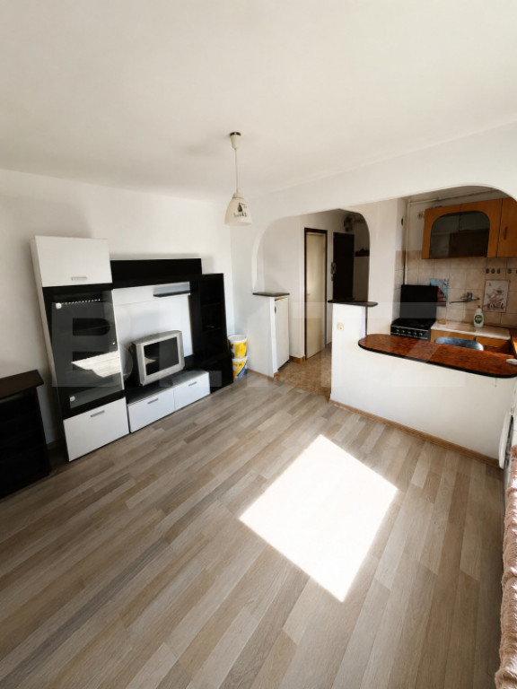 Penthouse lux de vanzare, 90 mp, cartier Maurer