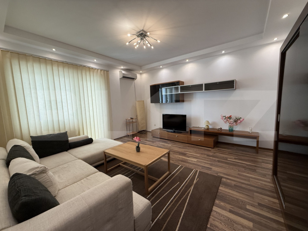Apartament cu 3 camere, 56 mp, zona Semicentrala