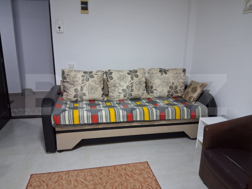 Garsoniera semidecomandata, 24, zona Borhanci