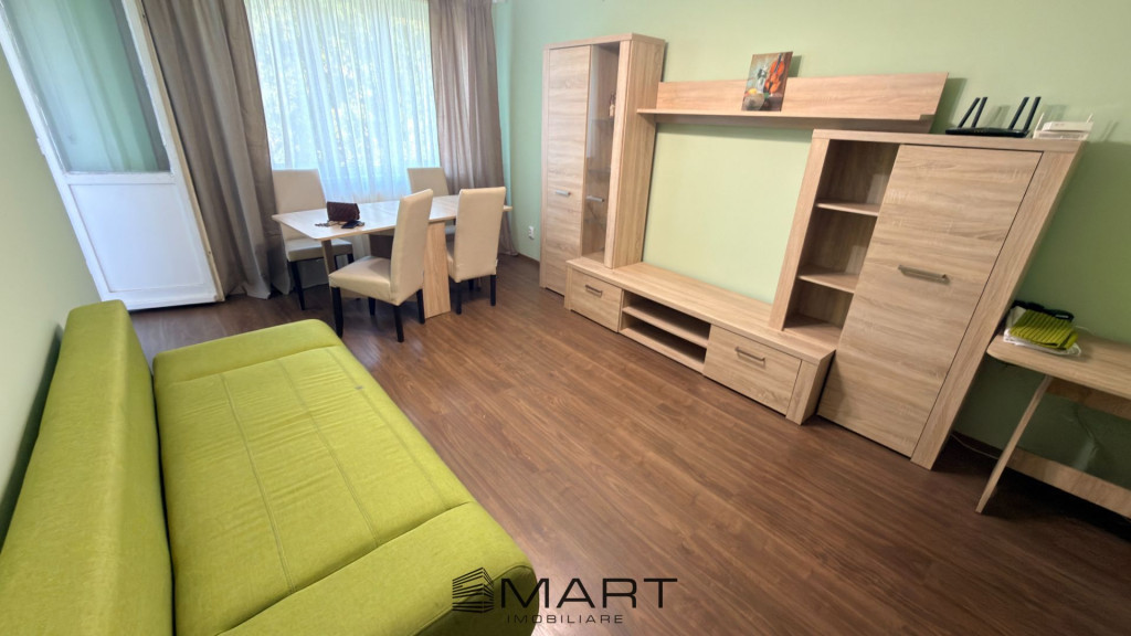 Apartament 3 camere decomandate zona Strand