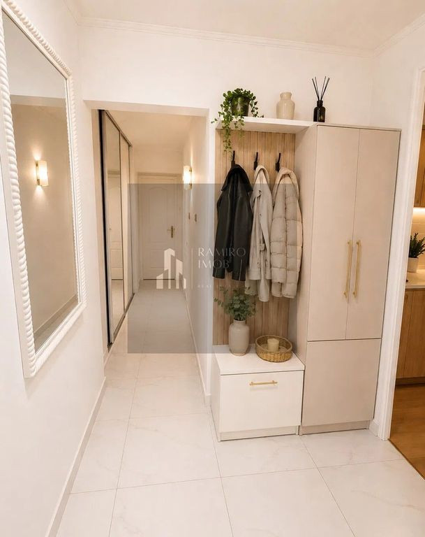 Apartament 3 camere decomandat 64 mp+ pivnita | Titan | R...