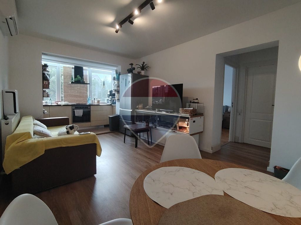 Apartament Săsar | Compartimentare inteligentă | Comisi...