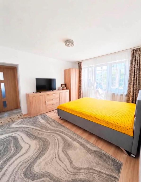 Apartament 2 camere complet renovat etaj 1