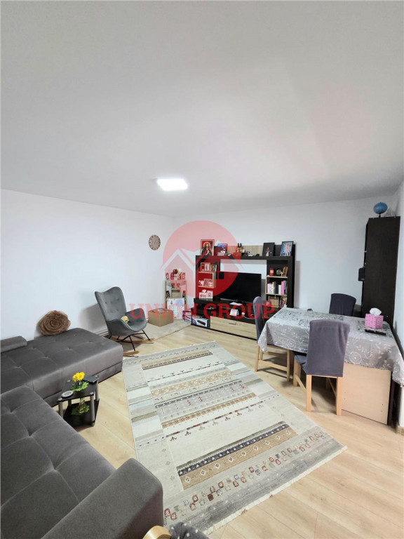 Casa Renovata, Teren 600 mp, 2 Intrari Separate, Navodari Zo