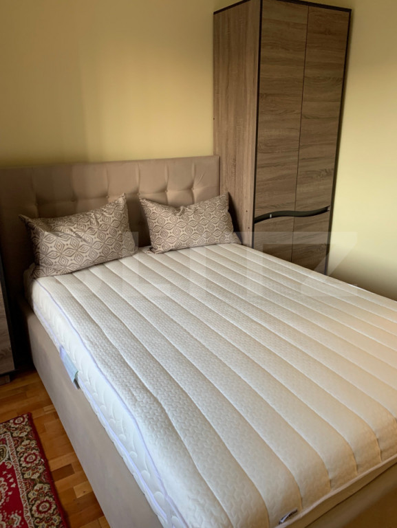 3 camere in zona Dambovita