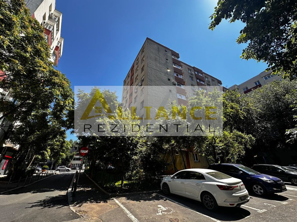 Metrou Aparatorii Patriei - Apartament 3 camere decomandat