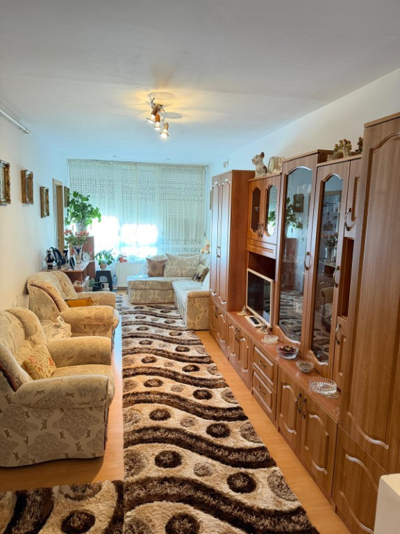 Apartament 2 camere, UTA ARED R1, etaj 2