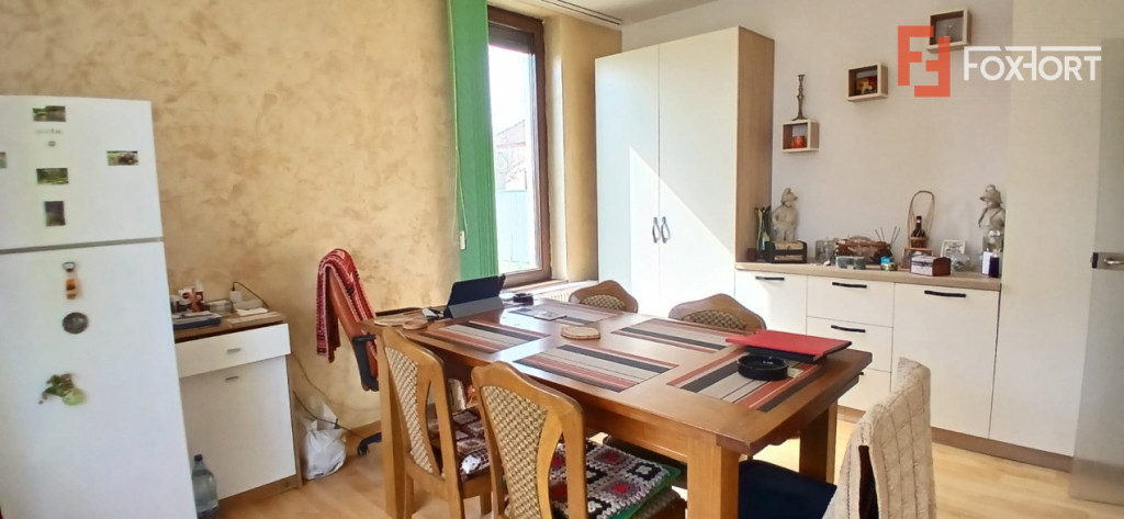 Pensiune de vanzare cu 14 camere, zona Mehala