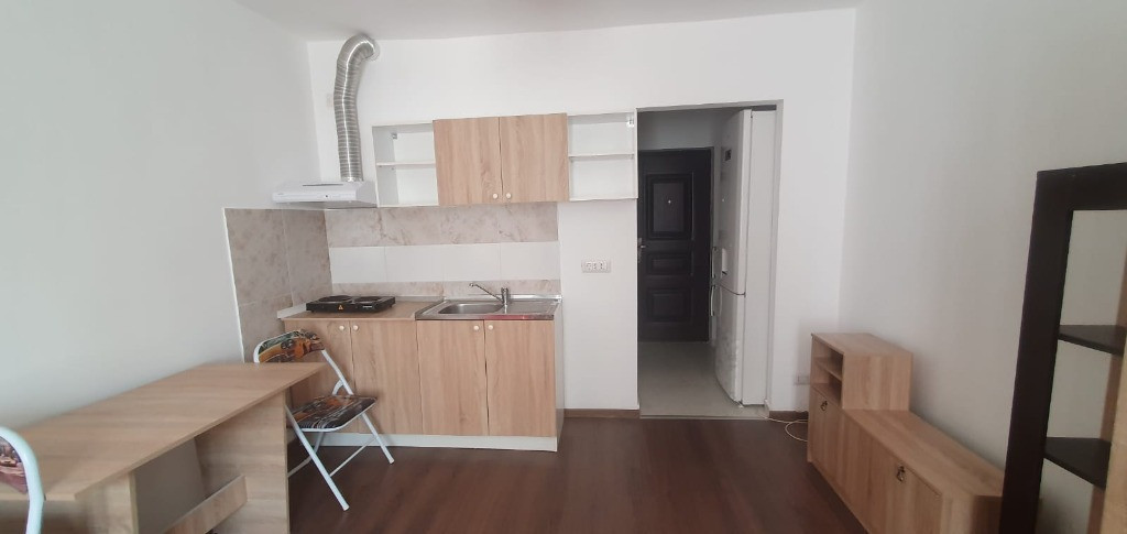 Garsoniera renovata mobilata si utilata