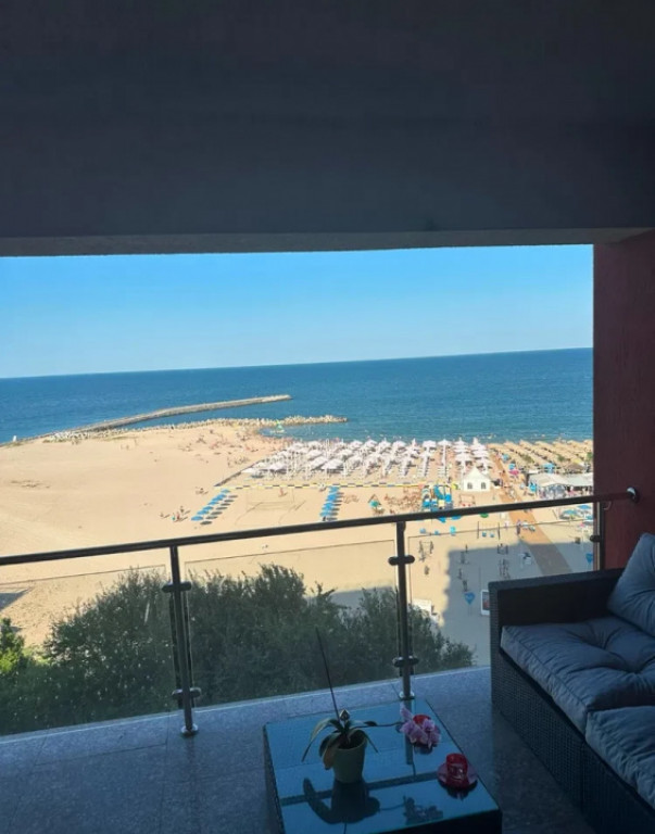 Apartament 3 camere de inchiriat | Vedere la mare | Plaja Re