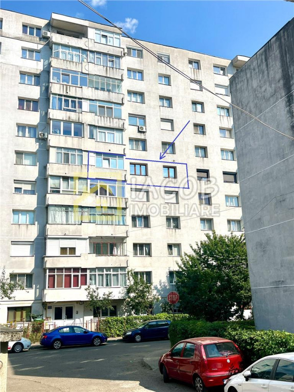 Apartament cu 3 camere decomandate, strada Alecu Russo Bacau