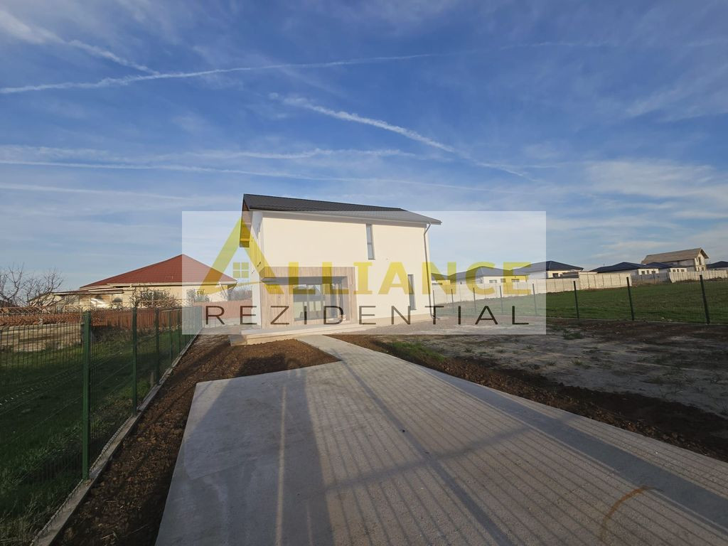 Vila individuala-460mp teren-placa de beton- beci-