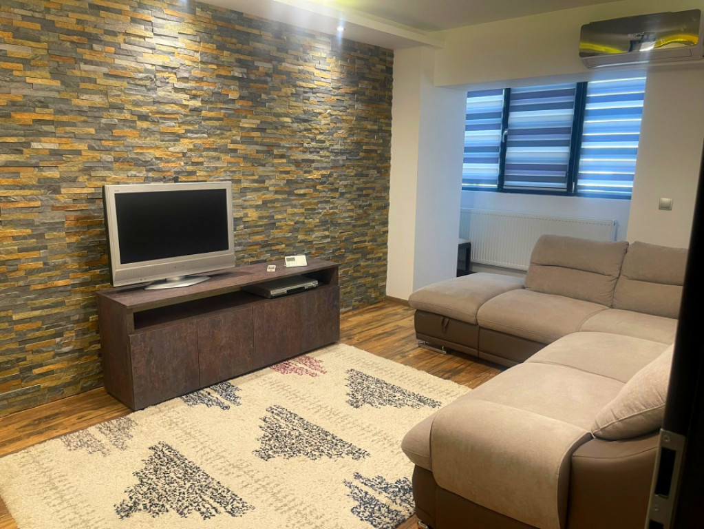 Apartament 2 camere decomandat | Centrală proprie | 60 mp |