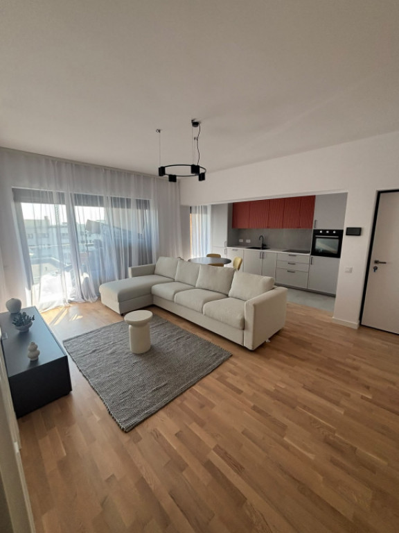 Zona Marriot, 2 camere, totul nou, la cheie-gata de mutare (