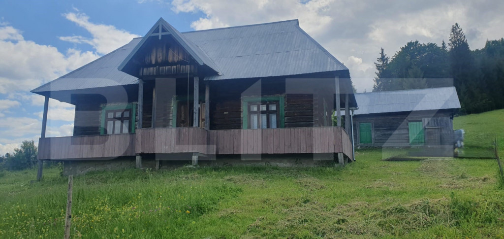 Casa batraneasca, teren 449 mp intravilan, zona Dorna Candre