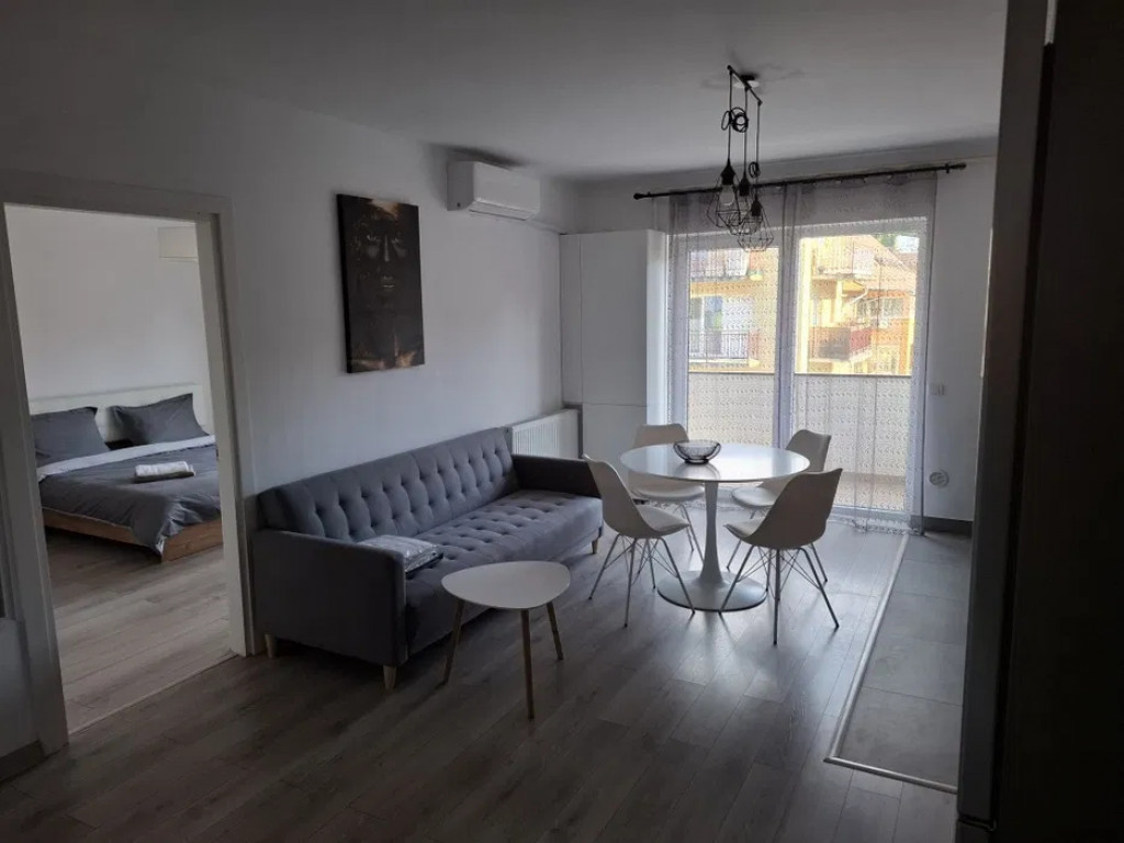 Apartament 2 Camere, Etaj 3 din 4, Floresti, Zona Porii, Blo