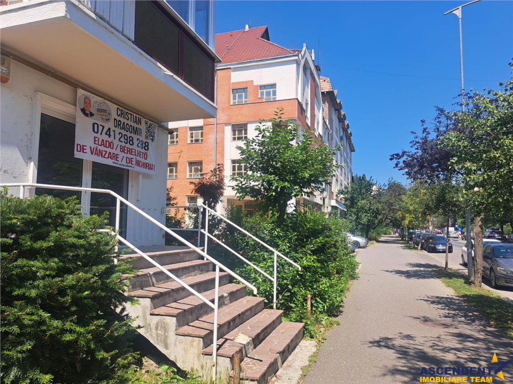 Spatiu comercial versatil, fostul Sicmob Sfantu Gheorghe: ac