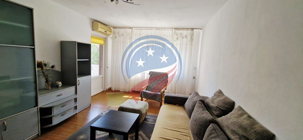 Apartament 3 camere decomandat, Et. 2/4, Lăpuș–Argeș...