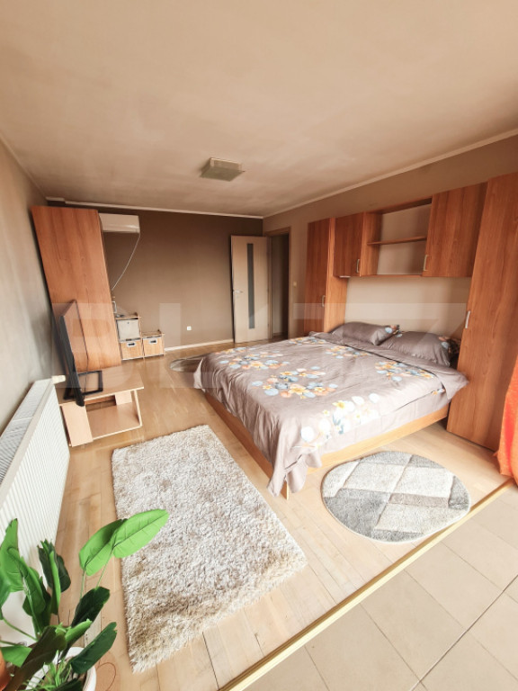 Apartament de închiriat, 80 mp, zona Badea Cartan