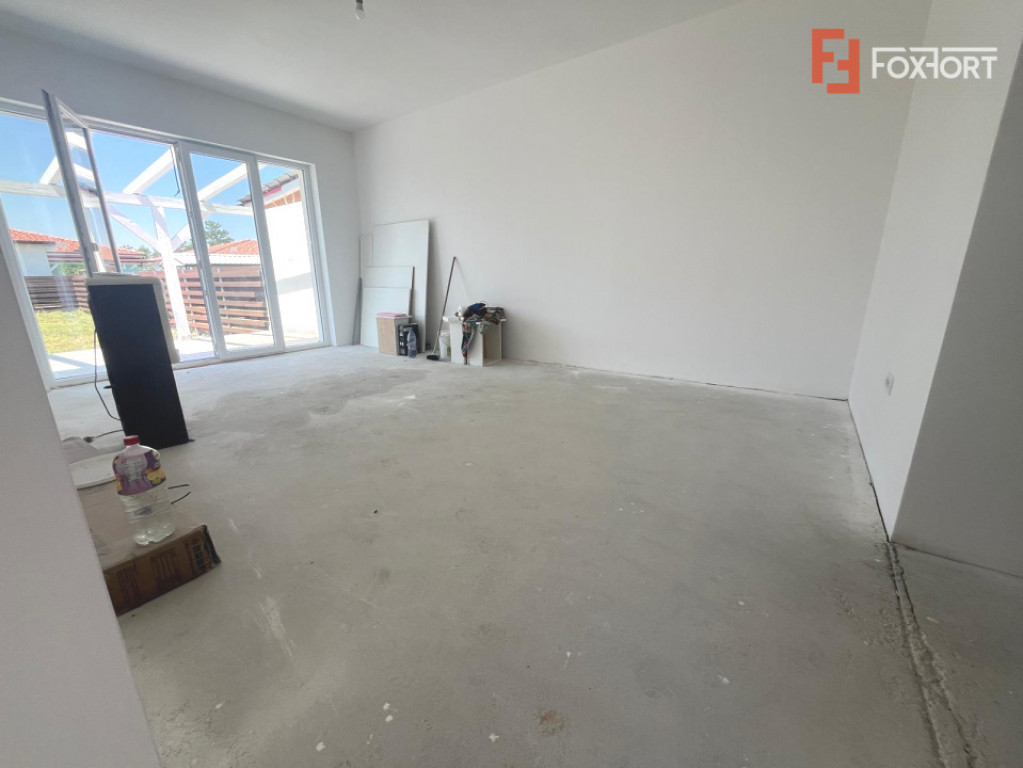 Duplex cu 4 camere si teren de 381 mp - zona Mosnita Noua